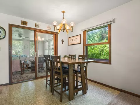 Dining - 1996 Baintree Rd, Lake Summerset, IL 61019 photo 3 of 3