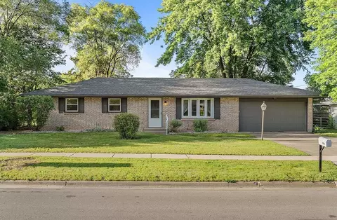 5008 Carol Ct, Rockford, IL 61108