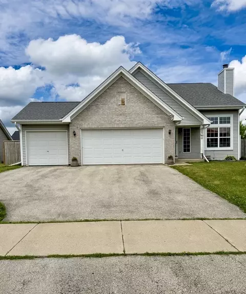 5540 Stockton Dr, Rockford, IL 61109