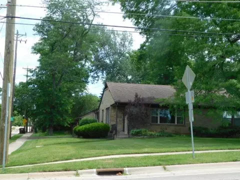 1421 Parkview Ave, Rockford, IL 61107