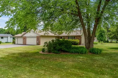 158 Quantico Dr, Rockton, IL 61072 photo 2