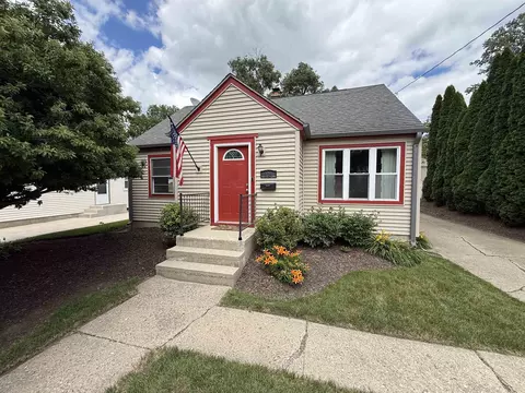 924 Peter Ave, Rockford, IL 61108