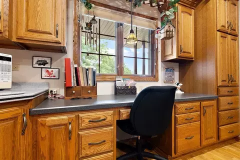 Kitchen - 9974 Tybow Trl, Roscoe, IL 61073 photo 3 of 6