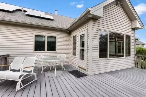Exterior - 9974 Tybow Trl, Roscoe, IL 61073 photo 6 of 9