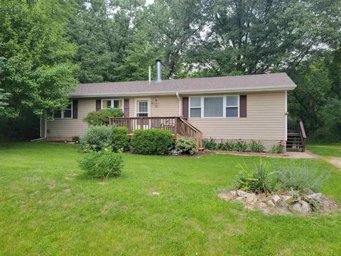 13 Birch Dr, Putnam, IL 61560