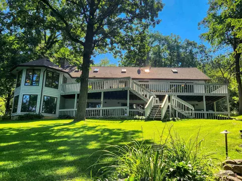 21-17 Forest Hl, Lanark, IL 61046