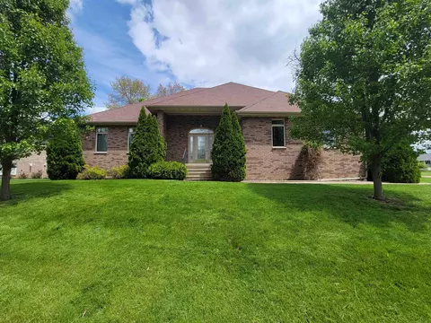 312 Kain St, Ottawa, IL 61350
