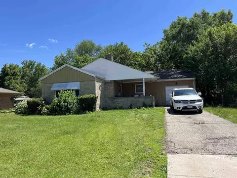 3035 N Church St, Rockford, IL 61103