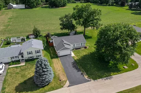 View/Area - 701 Mallard Rd, Winnebago, IL 61088 photo 1 of 11