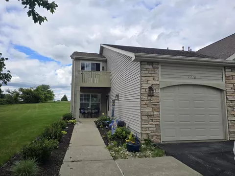 7716 Creek Bnd, Rockford, IL 61114
