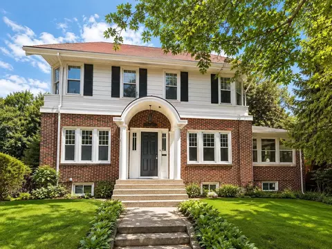 325 Camlin Ave, Rockford, IL 61103
