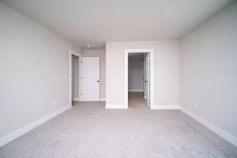 9810 Hawks Pointe Trl, Roscoe, IL 61073 photo 11
