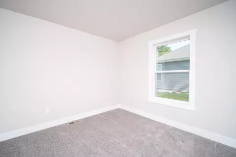 9810 Hawks Pointe Trl, Roscoe, IL 61073 photo 15