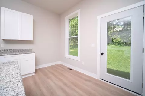 9810 Hawks Pointe Trl, Roscoe, IL 61073 photo 8