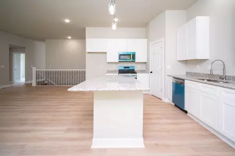 9810 Hawks Pointe Trl, Roscoe, IL 61073 photo 9