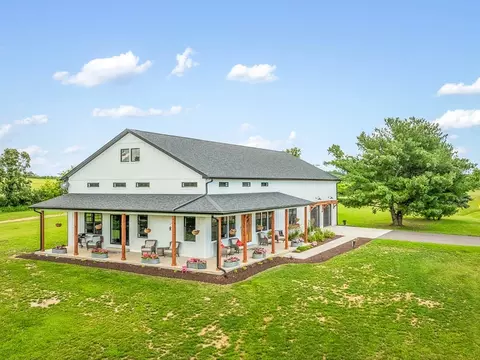 26 Lake Carroll Blvd # -1, Lanark, IL 61046