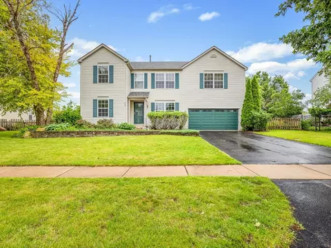 2625 E Winfield Ln, Belvidere, IL 61008