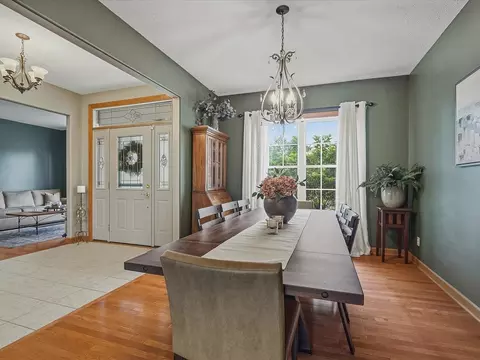 9938 Tybow Trl, Roscoe, IL 61073 photo 11