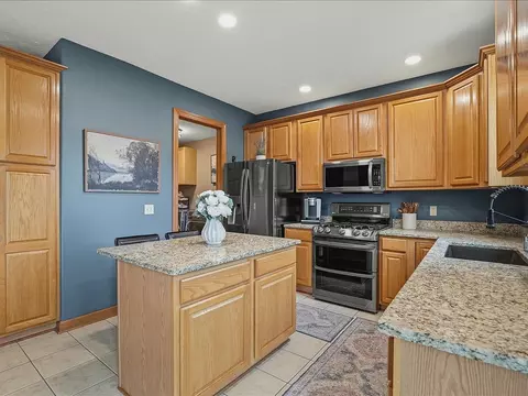 9938 Tybow Trl, Roscoe, IL 61073 photo 22