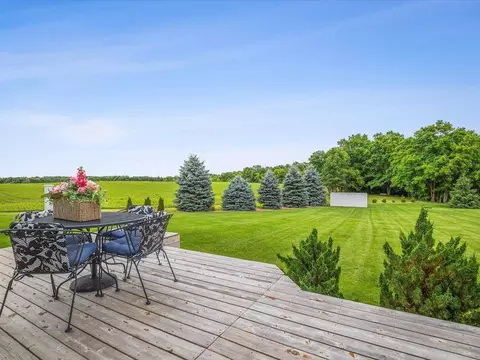 9938 Tybow Trl, Roscoe, IL 61073 photo 9