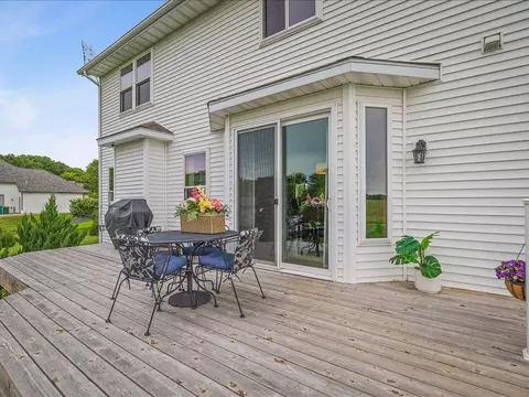 9938 Tybow Trl, Roscoe, IL 61073 photo 8