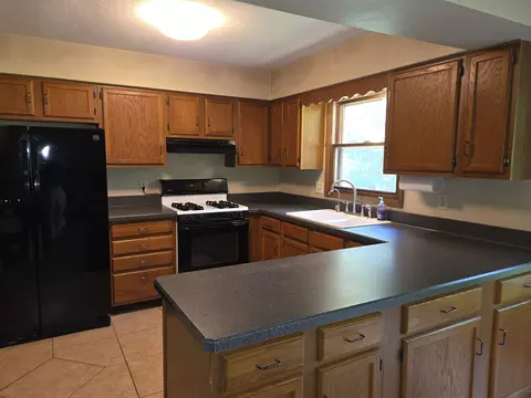 4463 Adele St, Roscoe, IL 61073 photo 14