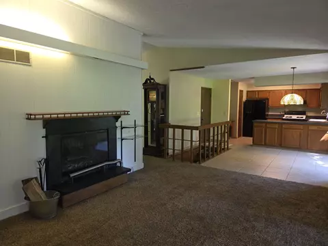 4463 Adele St, Roscoe, IL 61073 photo 11