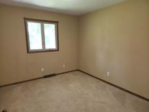 4463 Adele St, Roscoe, IL 61073 photo 24
