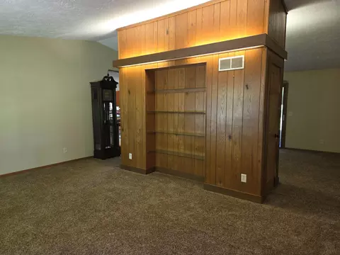 4463 Adele St, Roscoe, IL 61073 photo 7