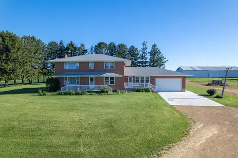 30319 Brookville Ab Rd, Lanark, IL 61046