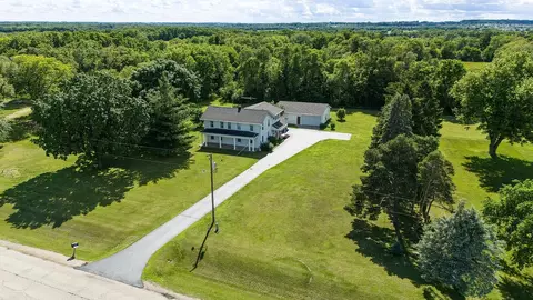 9690 N 2nd St, Roscoe, IL 61073