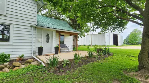 Exterior - 8999 Centerville Rd, Capron, IL 61012 photo 13 of 13
