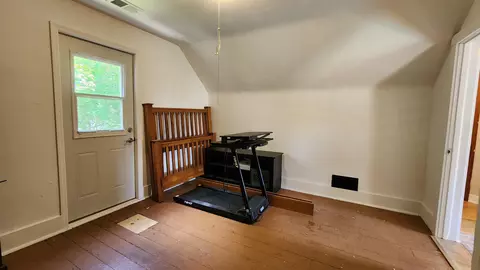 Bedroom - 8999 Centerville Rd, Capron, IL 61012 photo 6 of 8