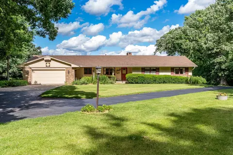 7889 Shaw Rd, Belvidere, IL 61008