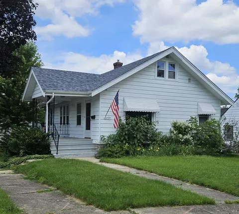 1231 23rd St, Rockford, IL 61108