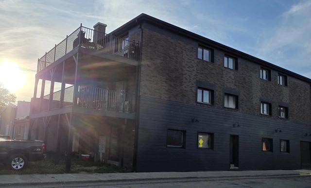 304 W Main St, Genoa, IL 60135