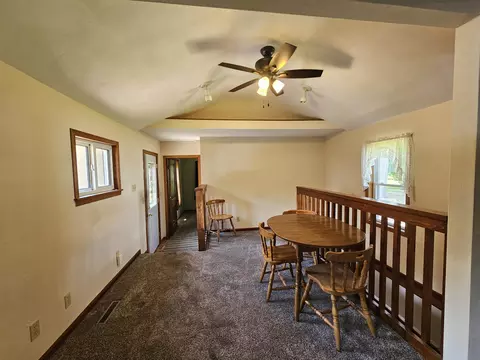 603 John St, Pecatonica, IL 61063 photo 3