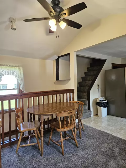 603 John St, Pecatonica, IL 61063 photo 4