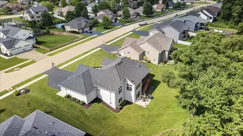 6226 Hathaway Trl, Roscoe, IL 61073 photo 63