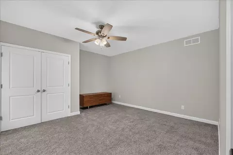 6226 Hathaway Trl, Roscoe, IL 61073 photo 38