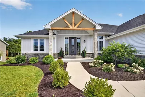 6226 Hathaway Trl, Roscoe, IL 61073 photo 3