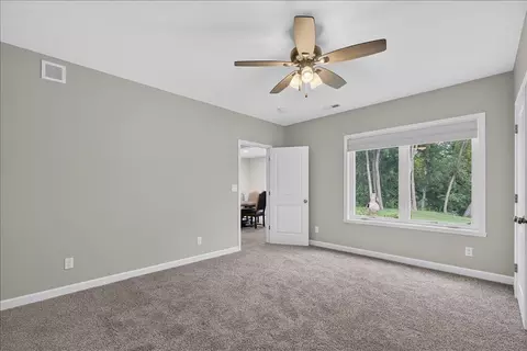 6226 Hathaway Trl, Roscoe, IL 61073 photo 37
