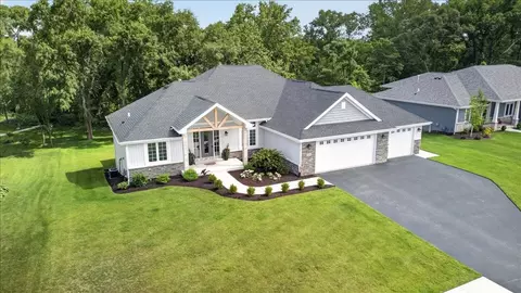 6226 Hathaway Trl, Roscoe, IL 61073 photo 8