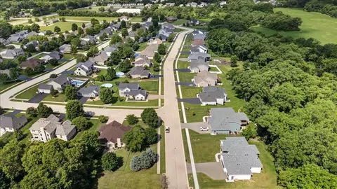 6226 Hathaway Trl, Roscoe, IL 61073 photo 64