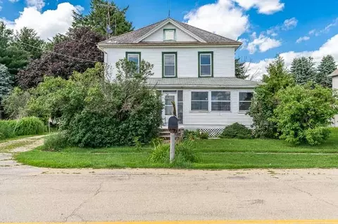 12236 Haldane Rd, Forreston, IL 61030