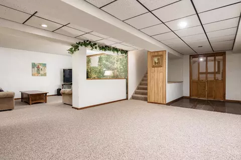 Living - 7431 Farview Dr, Cherry Valley, IL 61016 photo 4 of 6