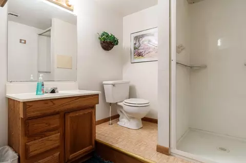 Bath - 7431 Farview Dr, Cherry Valley, IL 61016 photo 3 of 3