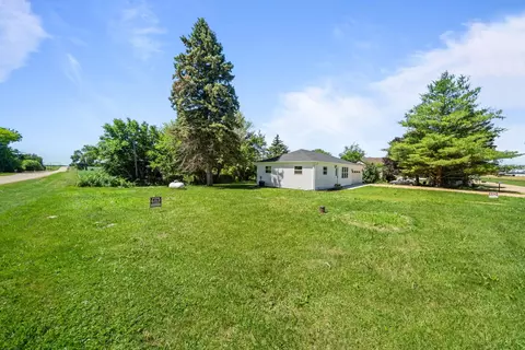 3569 W Egan Rd, Leaf River, IL 61047 photo 24