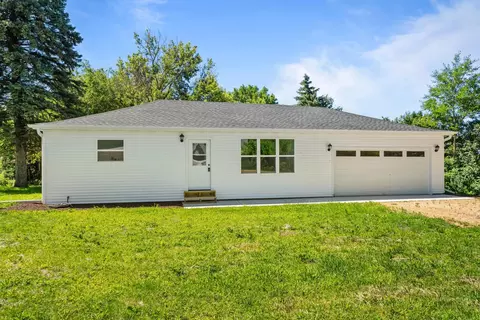 3569 W Egan Rd, Leaf River, IL 61047