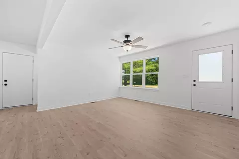 3569 W Egan Rd, Leaf River, IL 61047 photo 5